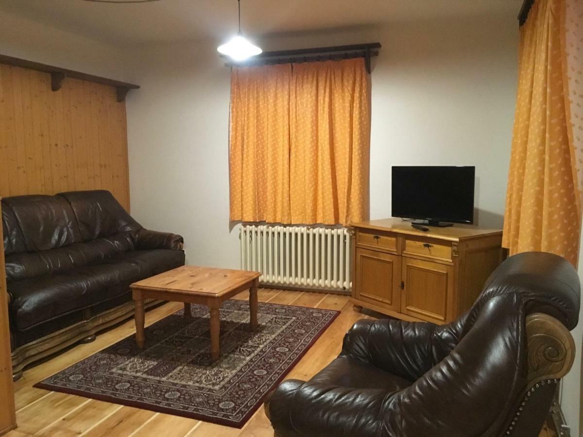 Samostatný mezonetový apartmán s dvěmi ložnicemi a vlastní krytou terasou a sdíleným bazénem Vila Rudník Exterior foto